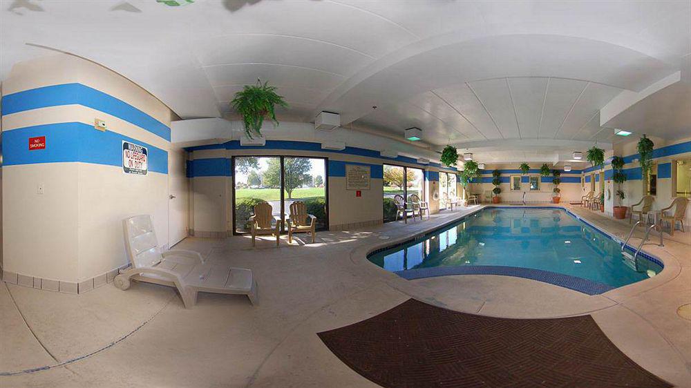 Hotel Hampton 3*